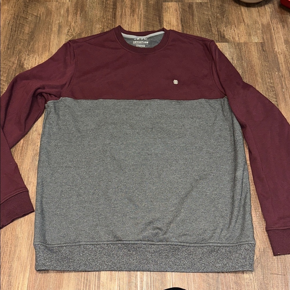 IZOD Men’s The Advantage Performance Sweatshirt XLT‎